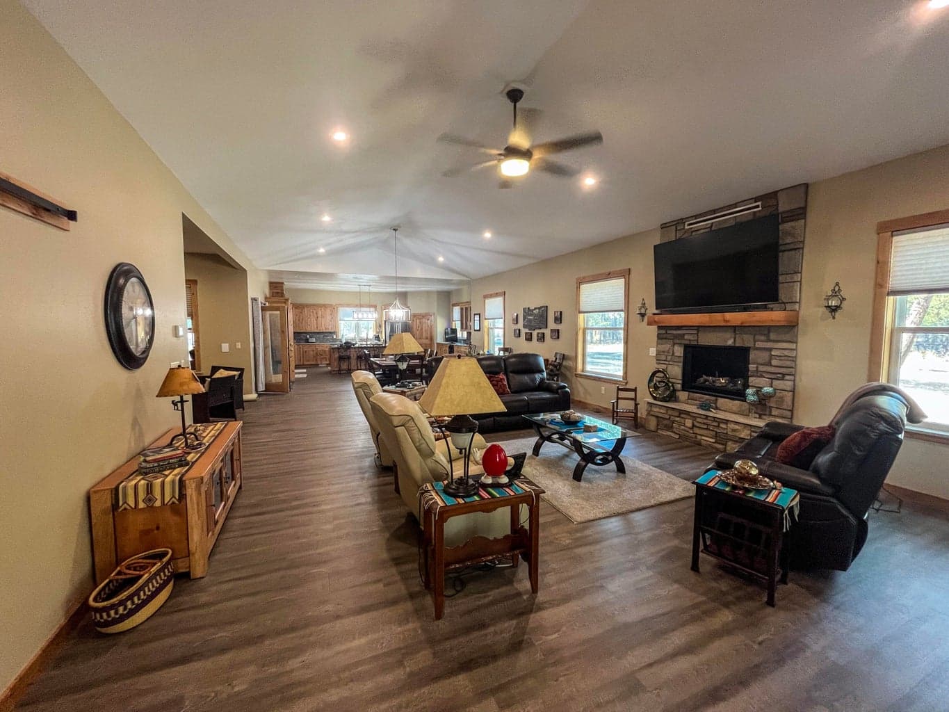Photo of 12404 Beechwood Drive 15 of 39