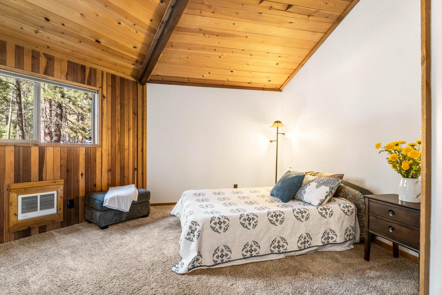 Photo of 18031 Diamond Peak Lane 13 of 24