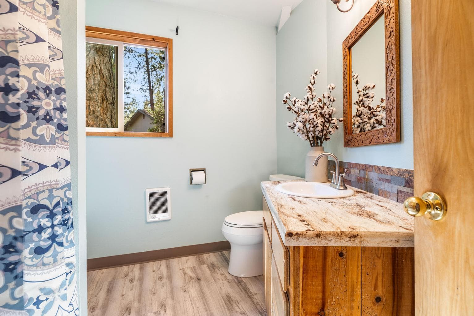 Photo of 18031 Diamond Peak Lane 17 of 24