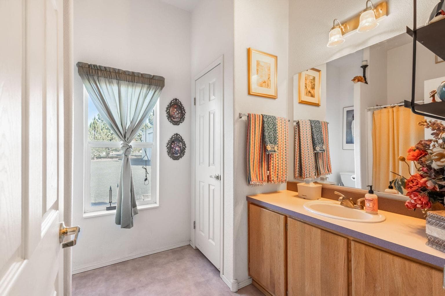 Photo of 5153 SE Jerry Drive 32 of 78