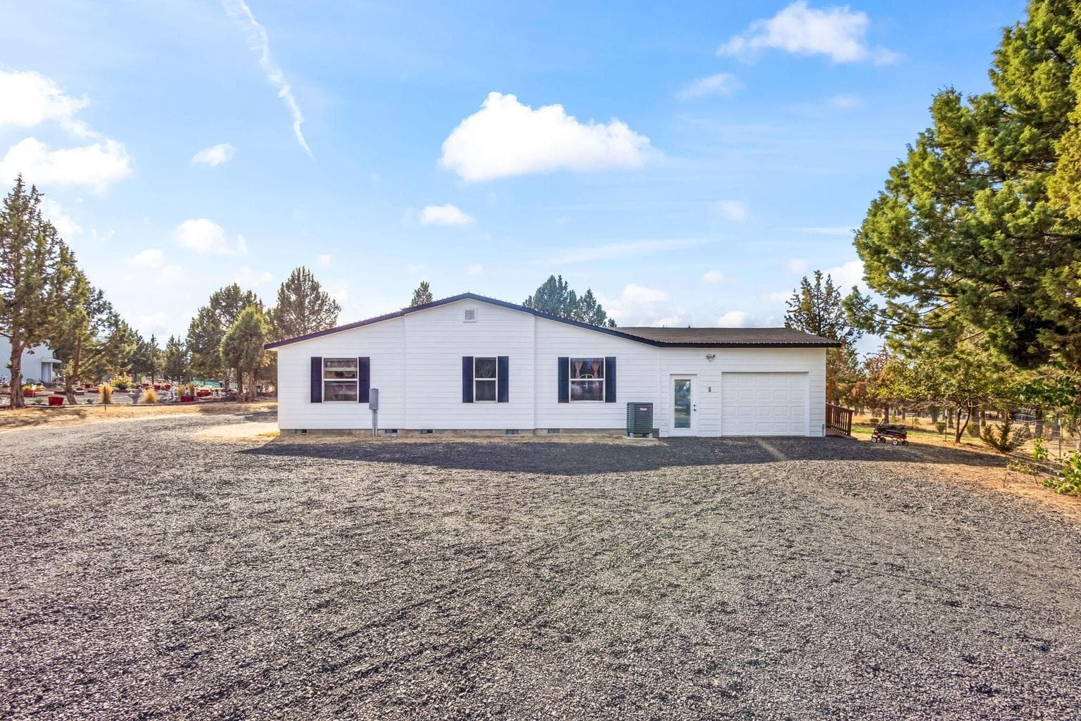 Photo of 5153 SE Jerry Drive 48 of 78