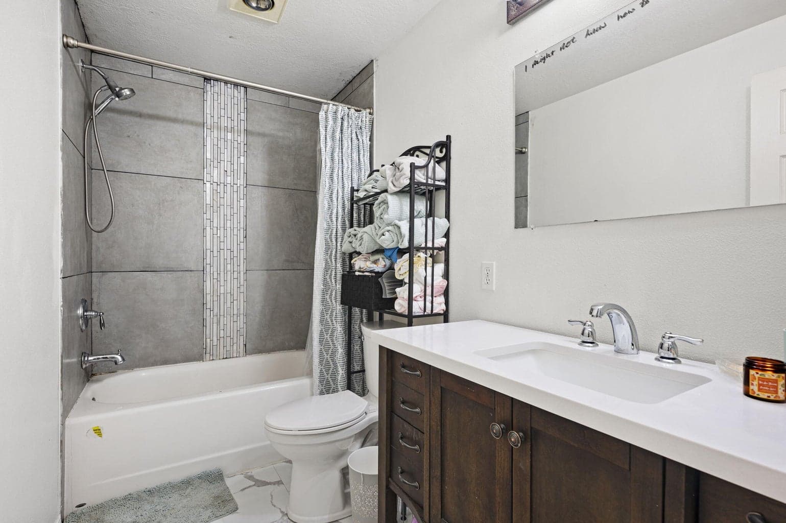 Photo of 937 NW Cains Road 21 of 24