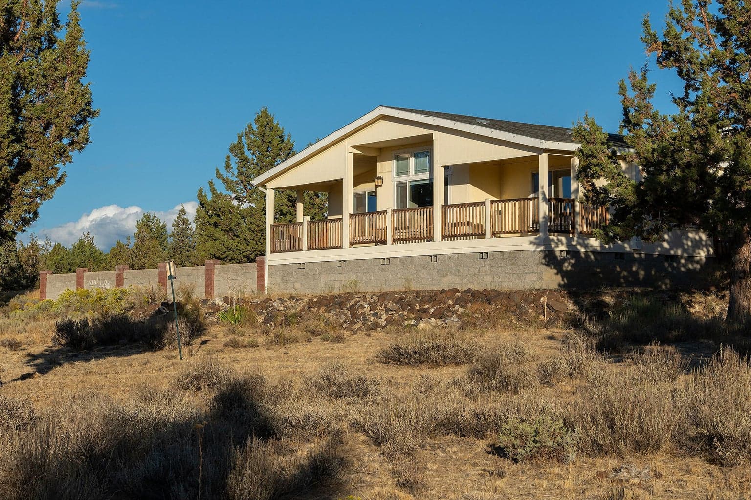 Photo of 6052 SE David Way 19 of 37