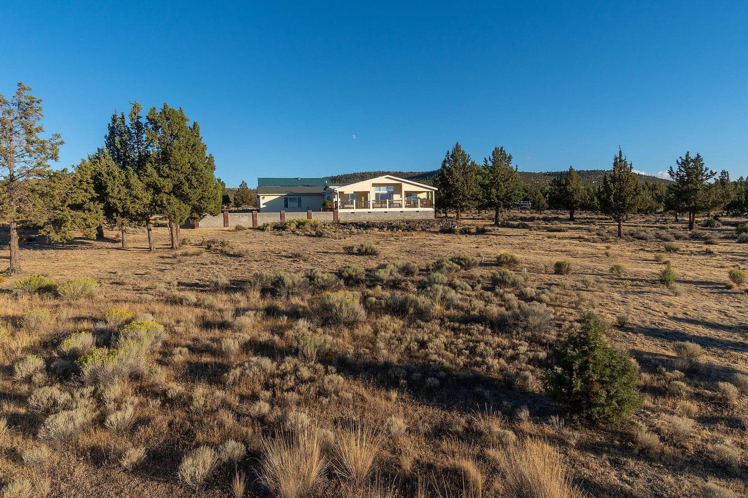 Photo of 6052 SE David Way 22 of 37