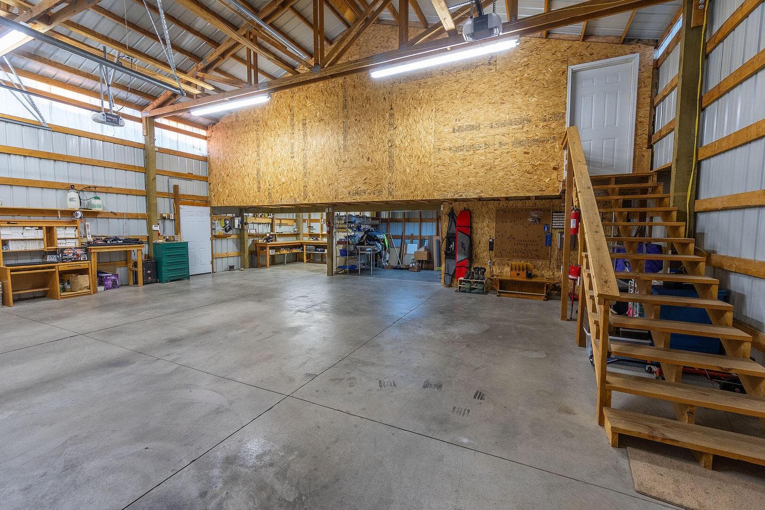 Photo of 6052 SE David Way 23 of 37
