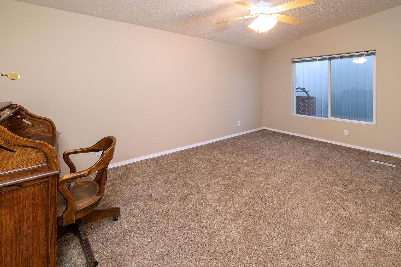 Photo of 6052 SE David Way 26 of 37
