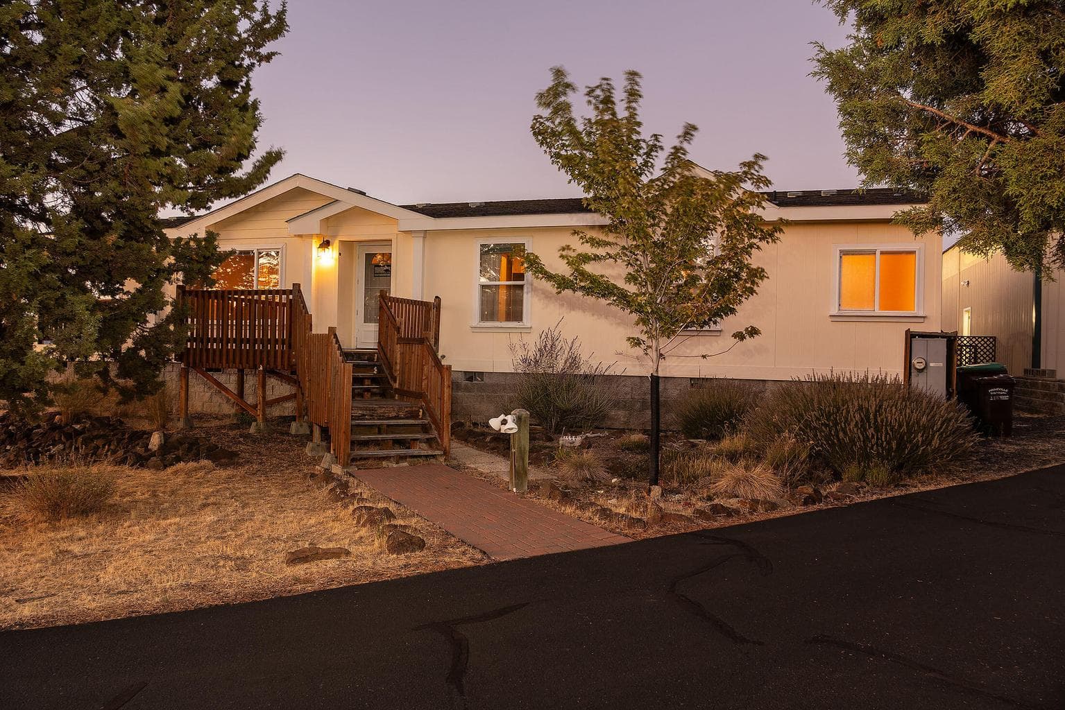 Photo of 6052 SE David Way 27 of 37