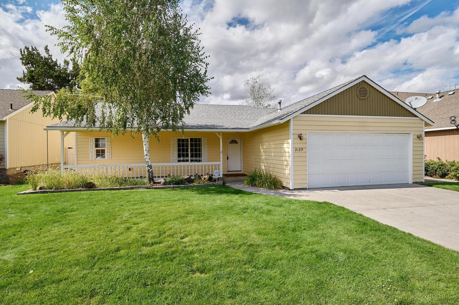 Photo of 2129 35th 1 of 42