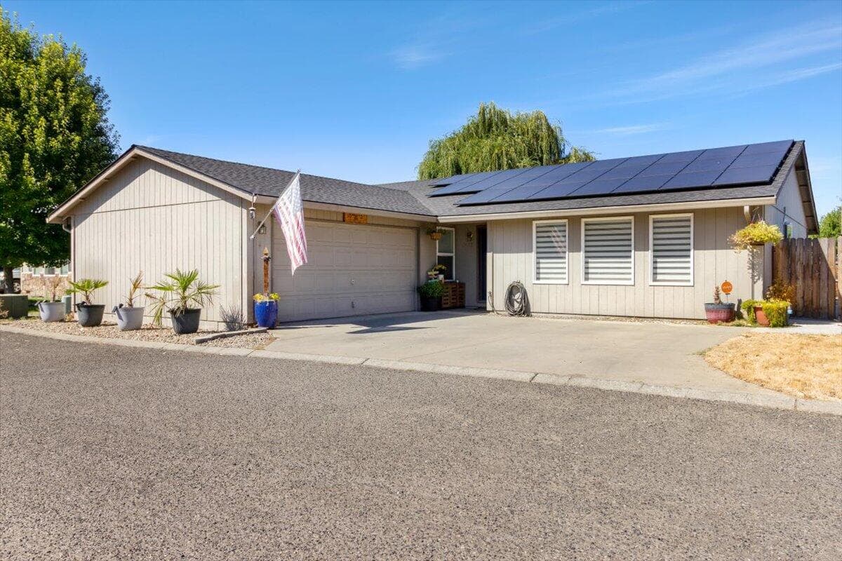 3455 Lazy, White City, 97503