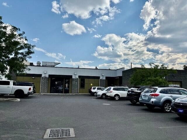 Photo of 706 NE Greenwood Avenue 10 of 14