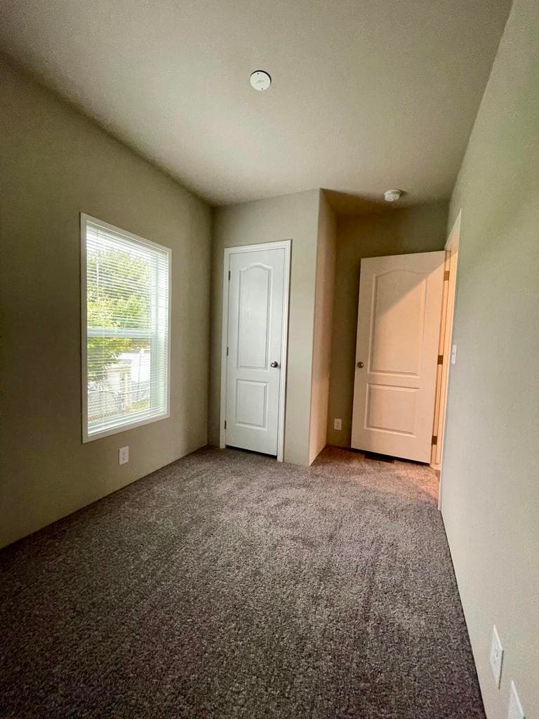Photo of 1515 NW Fir Avenue 16 of 22