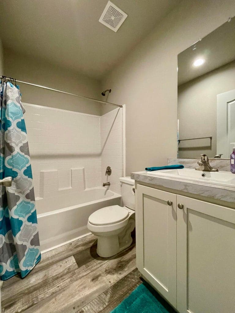 Photo of 1515 NW Fir Avenue 17 of 22