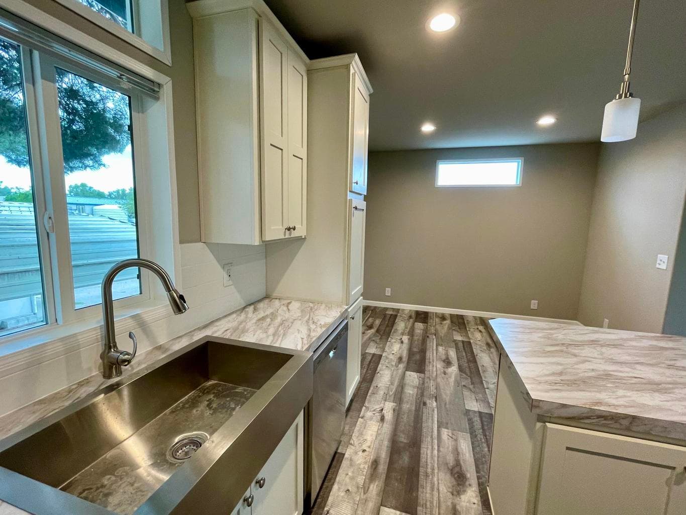 Photo of 1515 NW Fir Avenue 9 of 22