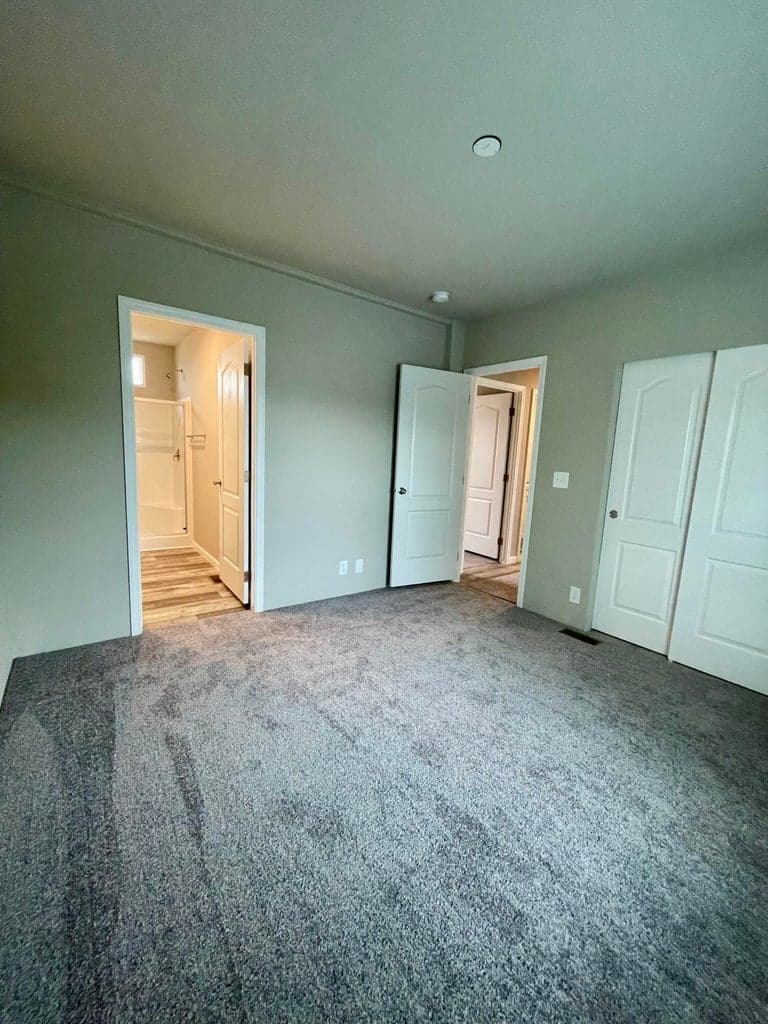 Photo of 1515 NW Fir Avenue 19 of 22