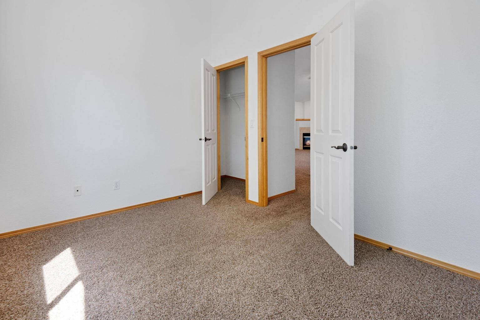 Photo of 438 NW 19th Street 16 of 42