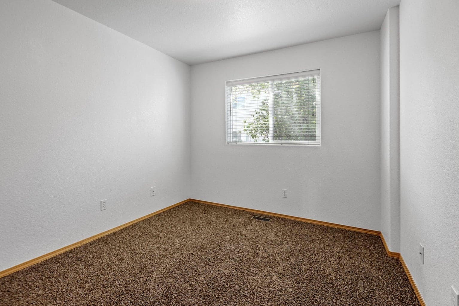 Photo of 438 NW 19th Street 29 of 42