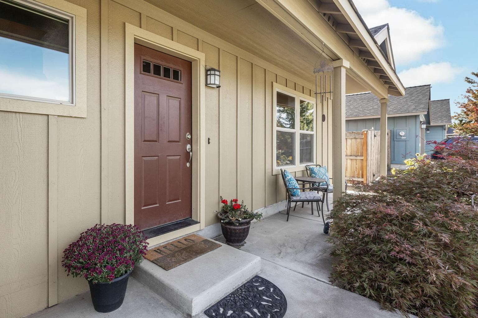 Craftsman style finishes on the exterior.