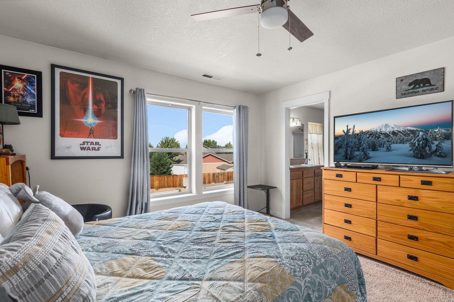 Photo of 2548 SW Kalama Avenue 9 of 18