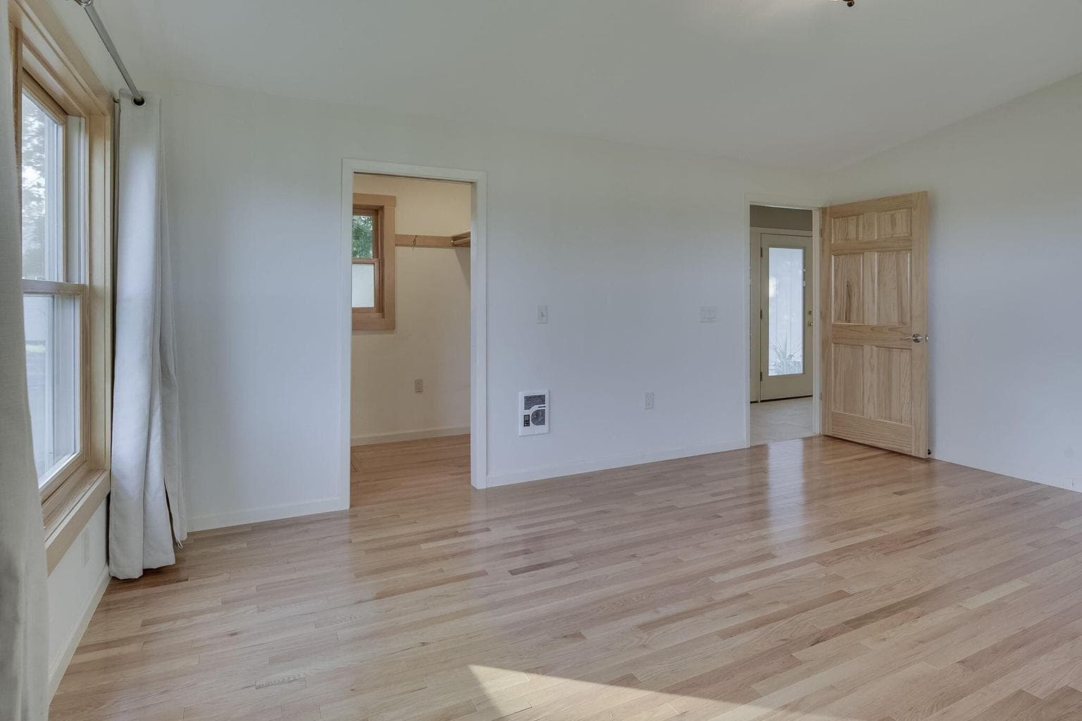 Photo of 7376 SW McVey Avenue 12 of 60