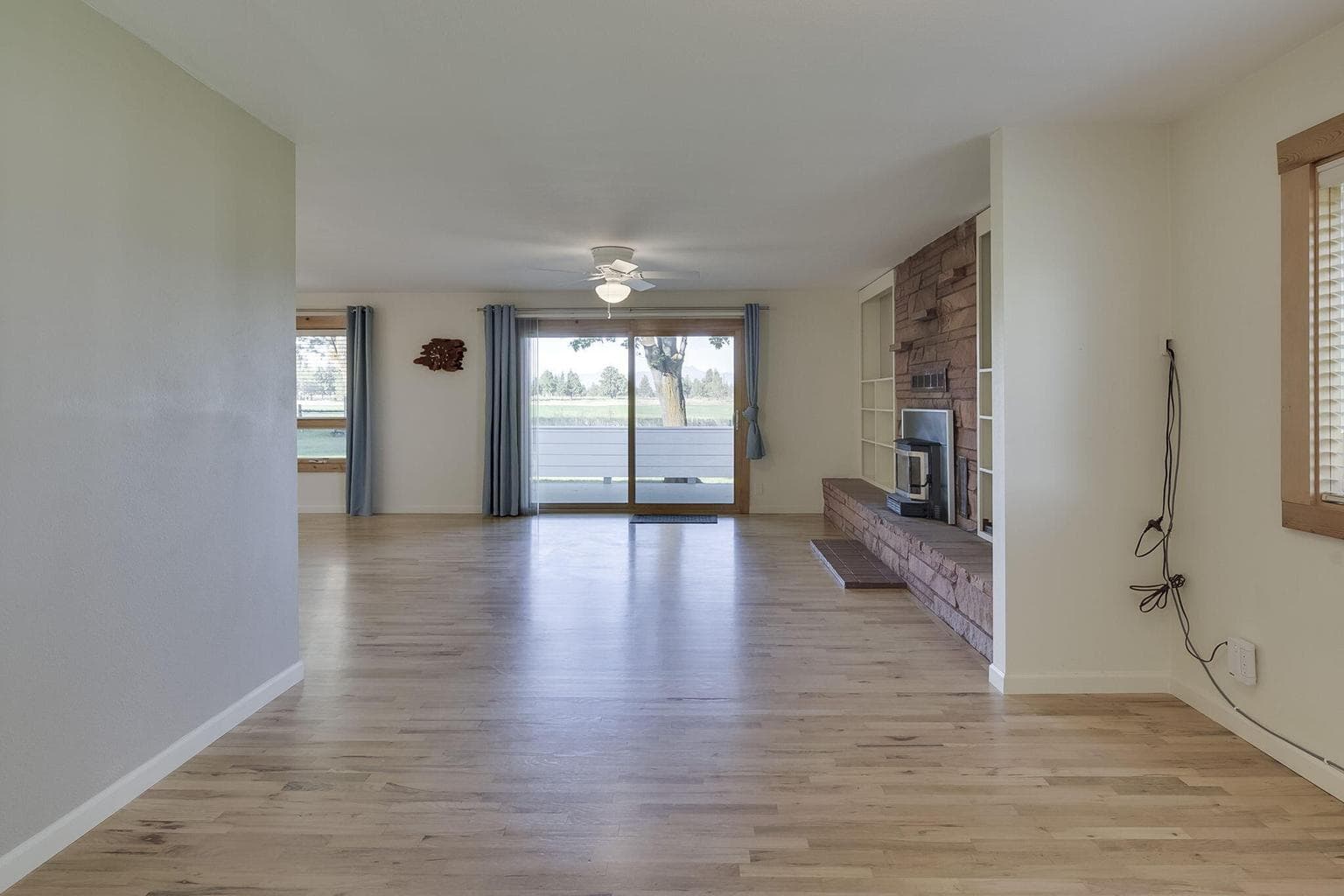 Photo of 7376 SW McVey Avenue 15 of 60