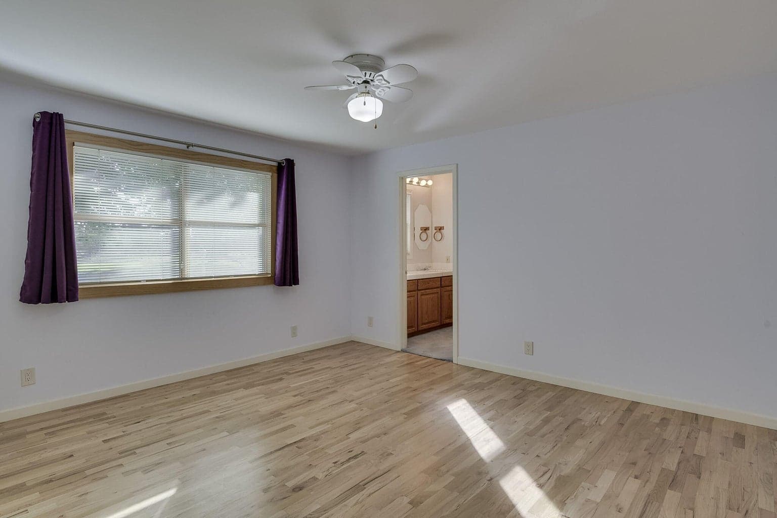 Photo of 7376 SW McVey Avenue 26 of 60