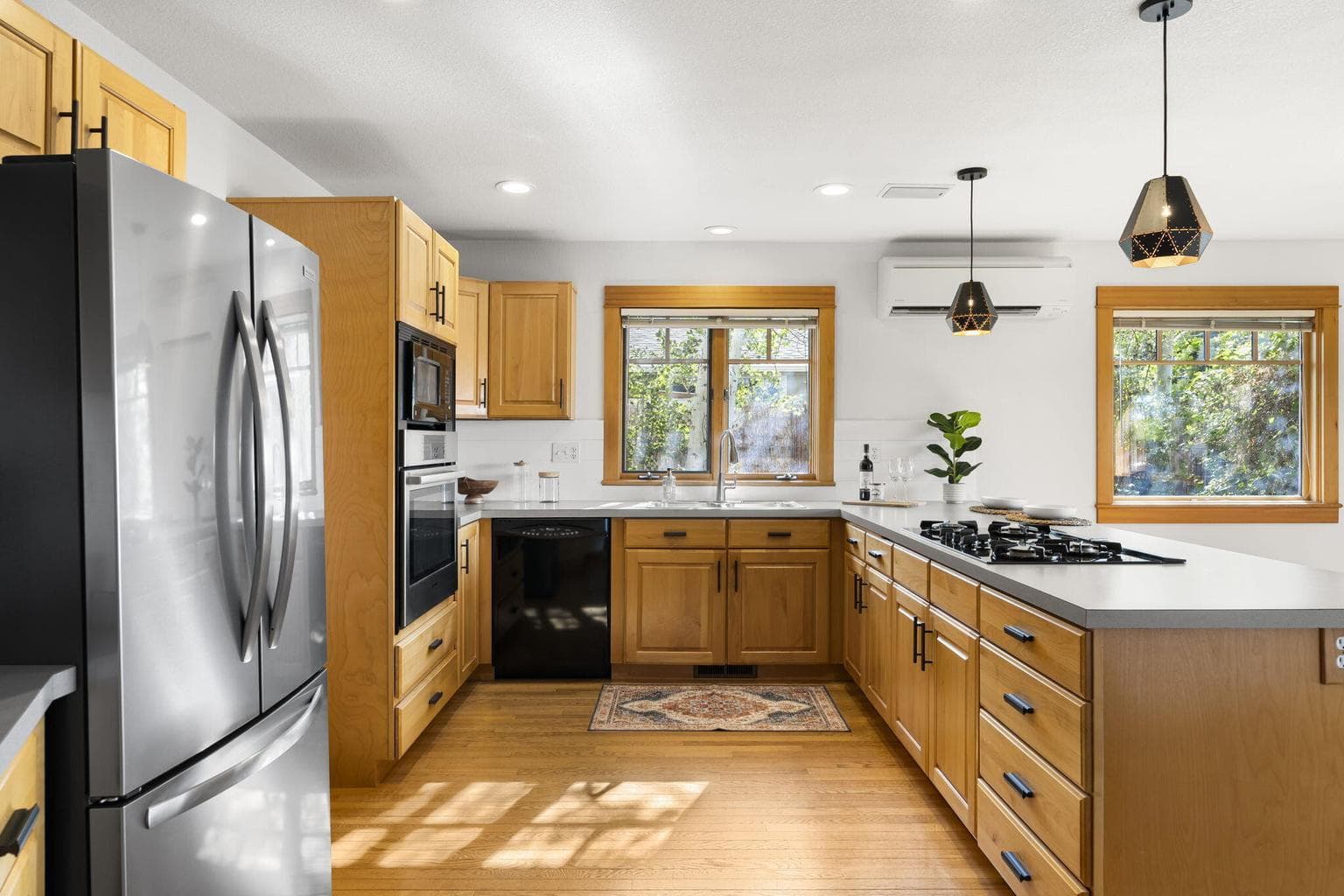 Lots of natural light and privacy