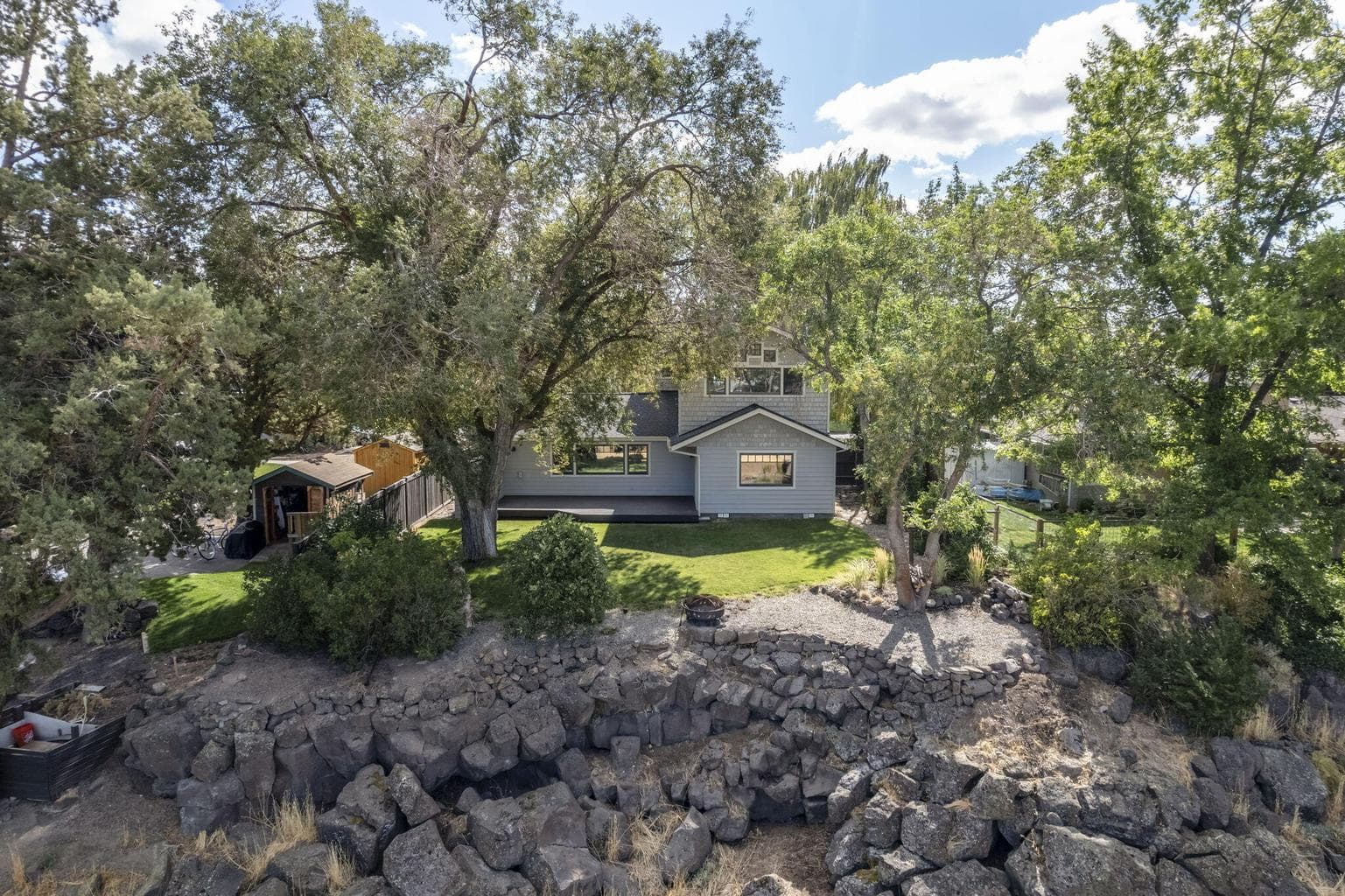 Photo of 637 NW Canyon Drive 37 of 44