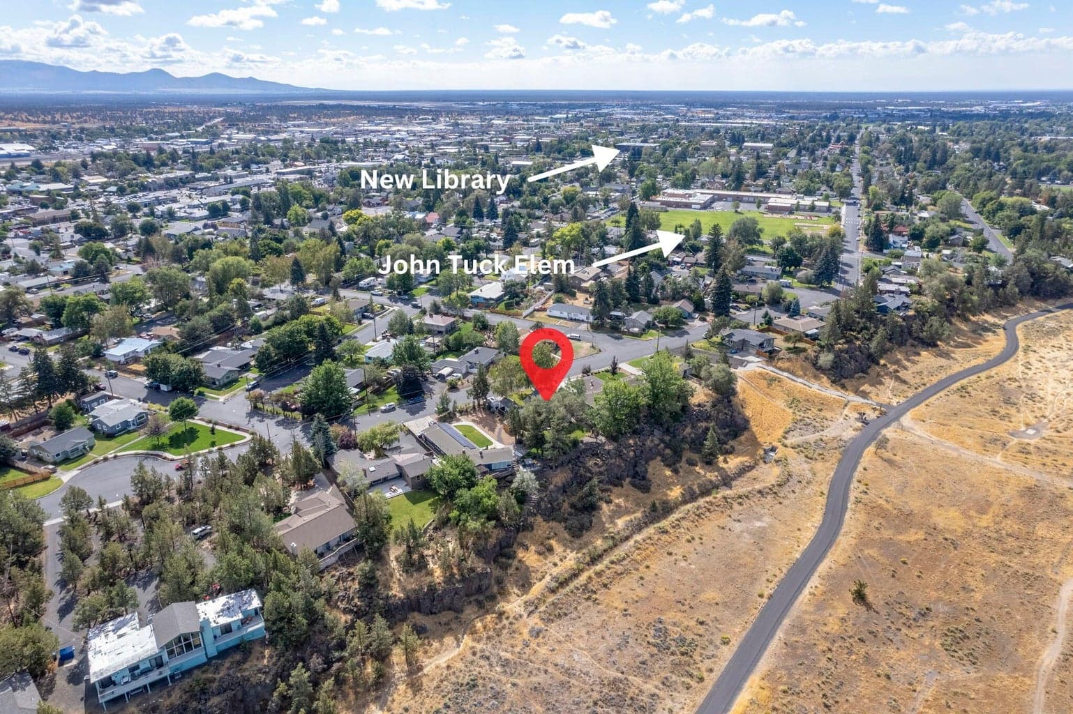 Photo of 637 NW Canyon Drive 35 of 44