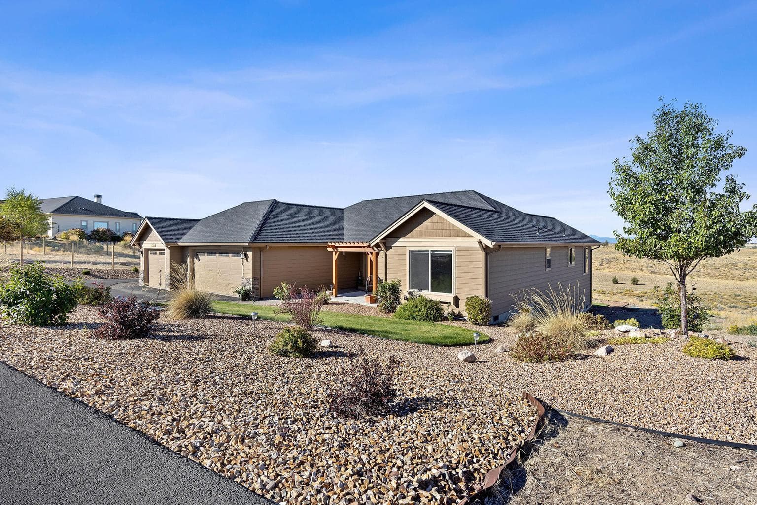 Photo of 2400 Hilltop 2 of 41