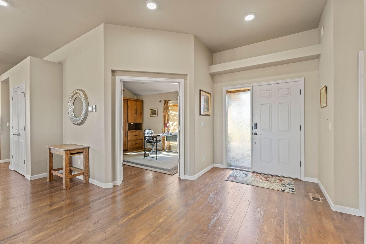 Photo of 2400 NE Hilltop Lane 11 of 41