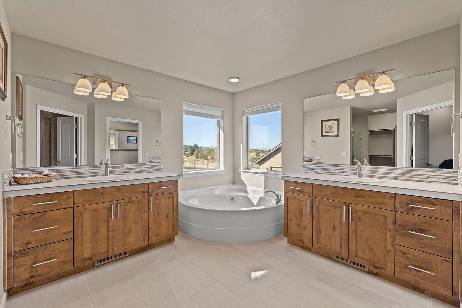 Double Vanity with Jetted Tub