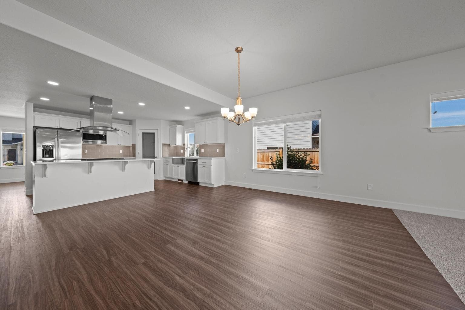 Photo of 320 NW Monte Vista Avenue 10 of 40