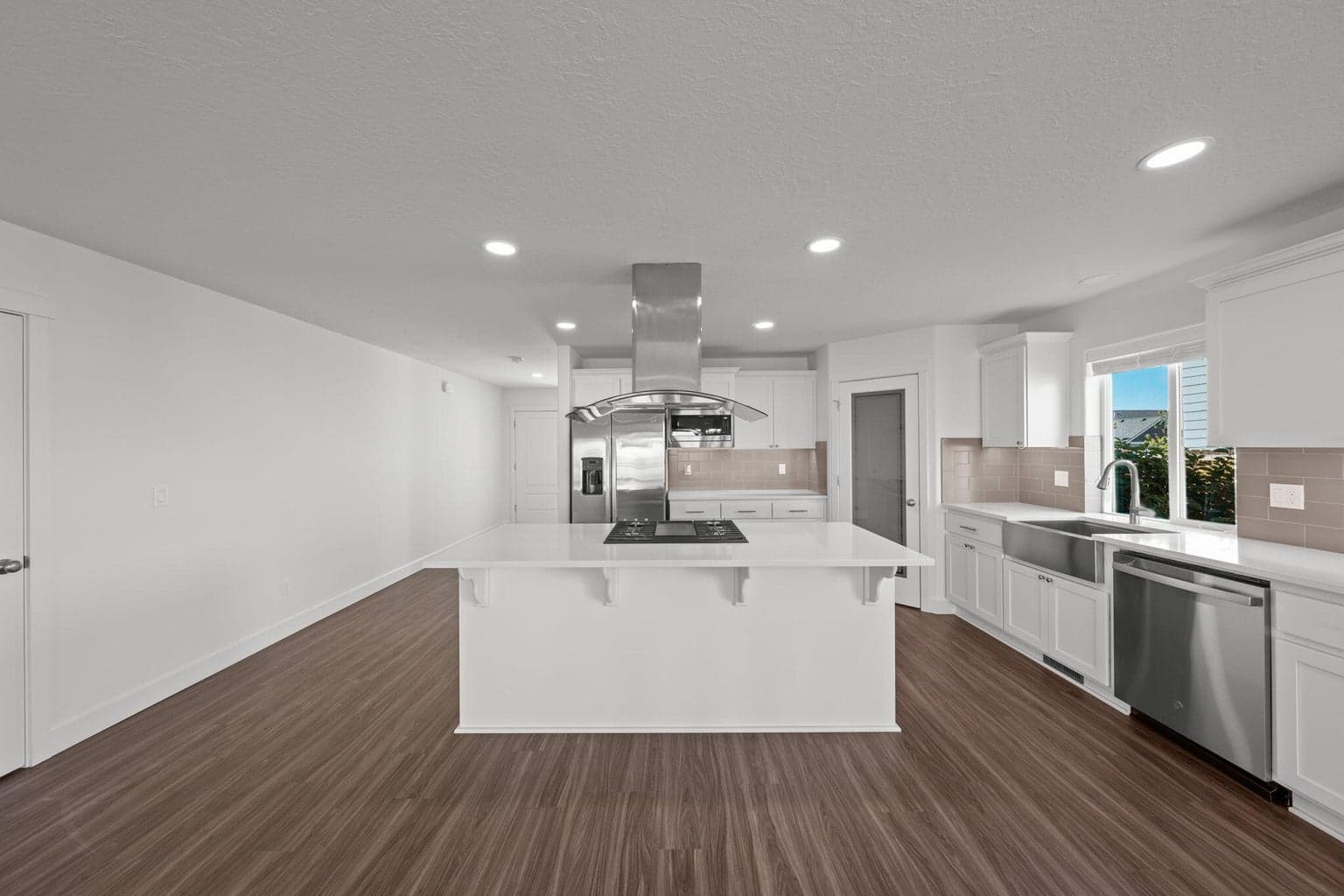 Photo of 320 NW Monte Vista Avenue 13 of 40