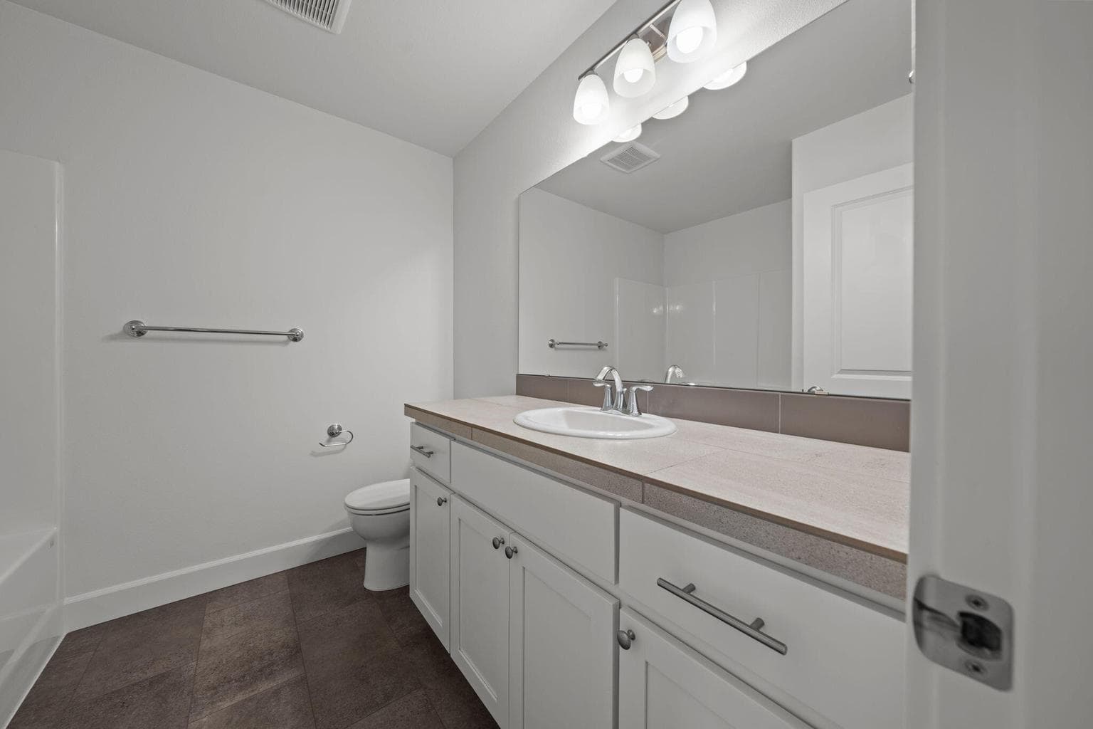 Photo of 320 NW Monte Vista Avenue 27 of 40