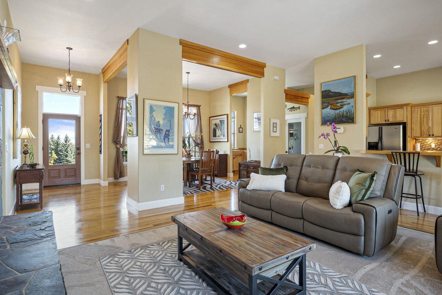 Photo of 2263 Dunlin Court 9 of 49