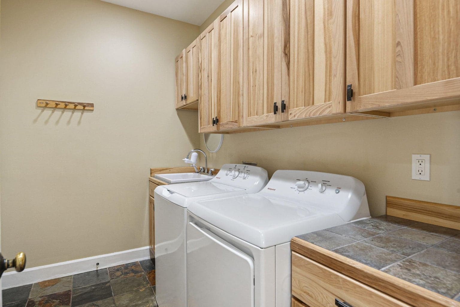 Photo of 2263 Dunlin Court 20 of 49