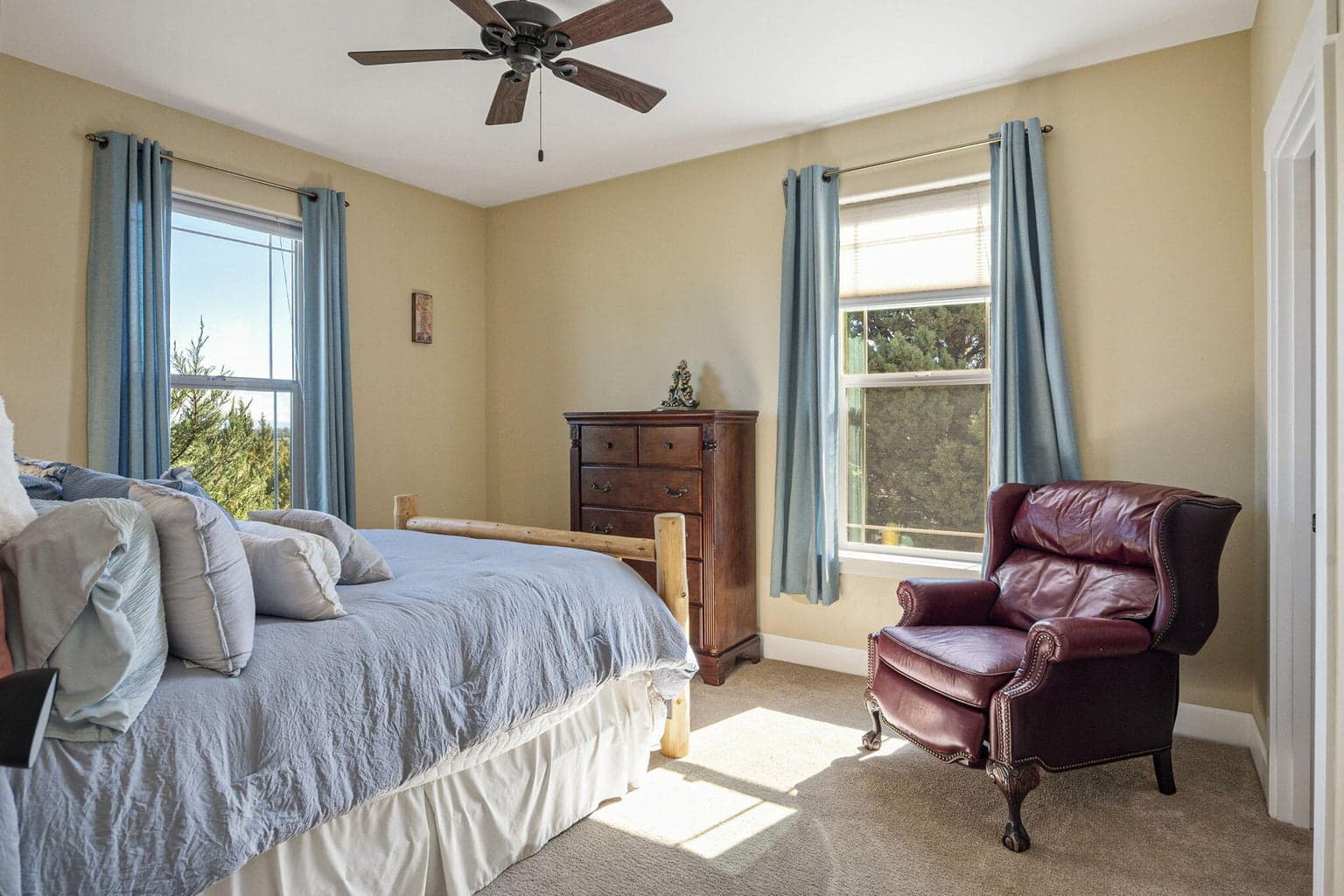 Photo of 2263 Dunlin Court 22 of 49