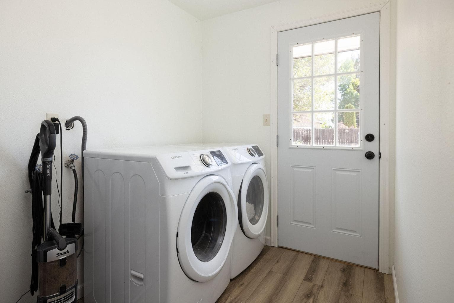 Photo of 2632 SW Yew Avenue 14 of 31