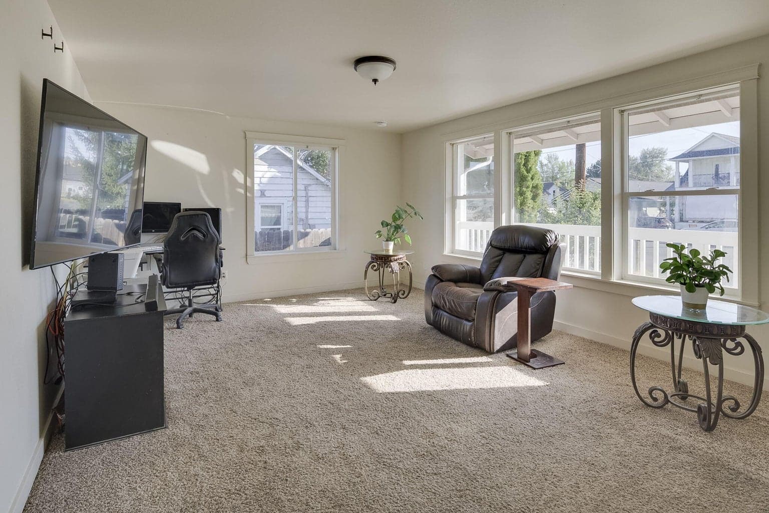 Photo of 745 NW Claypool Street 6 of 30