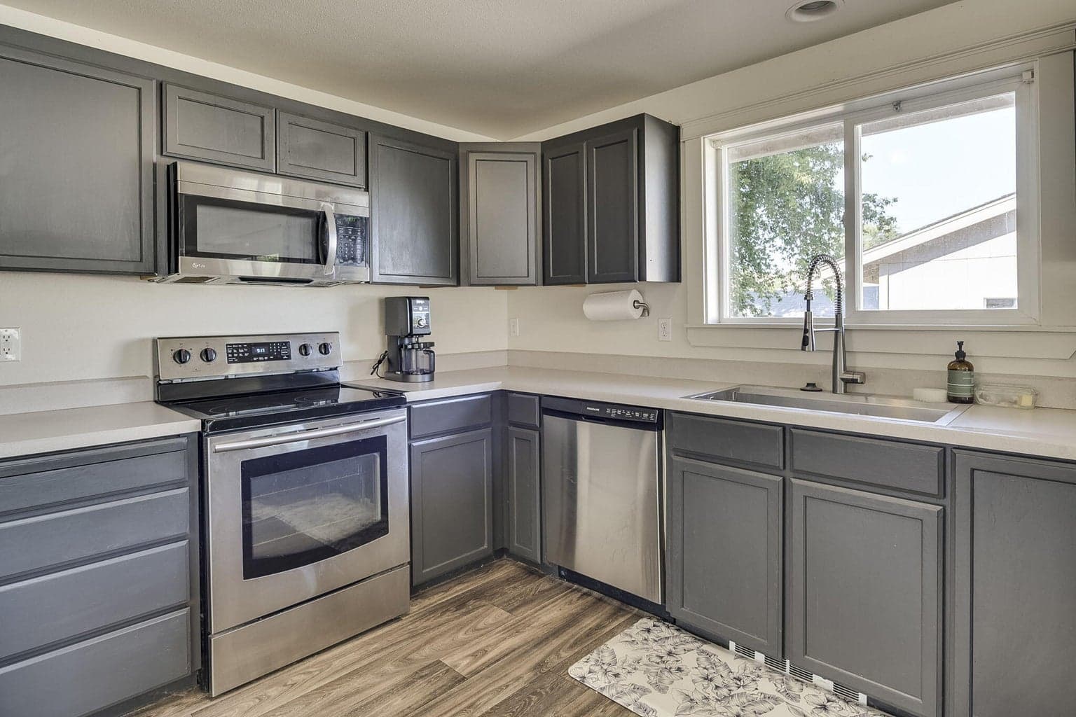 Photo of 745 NW Claypool Street 11 of 30