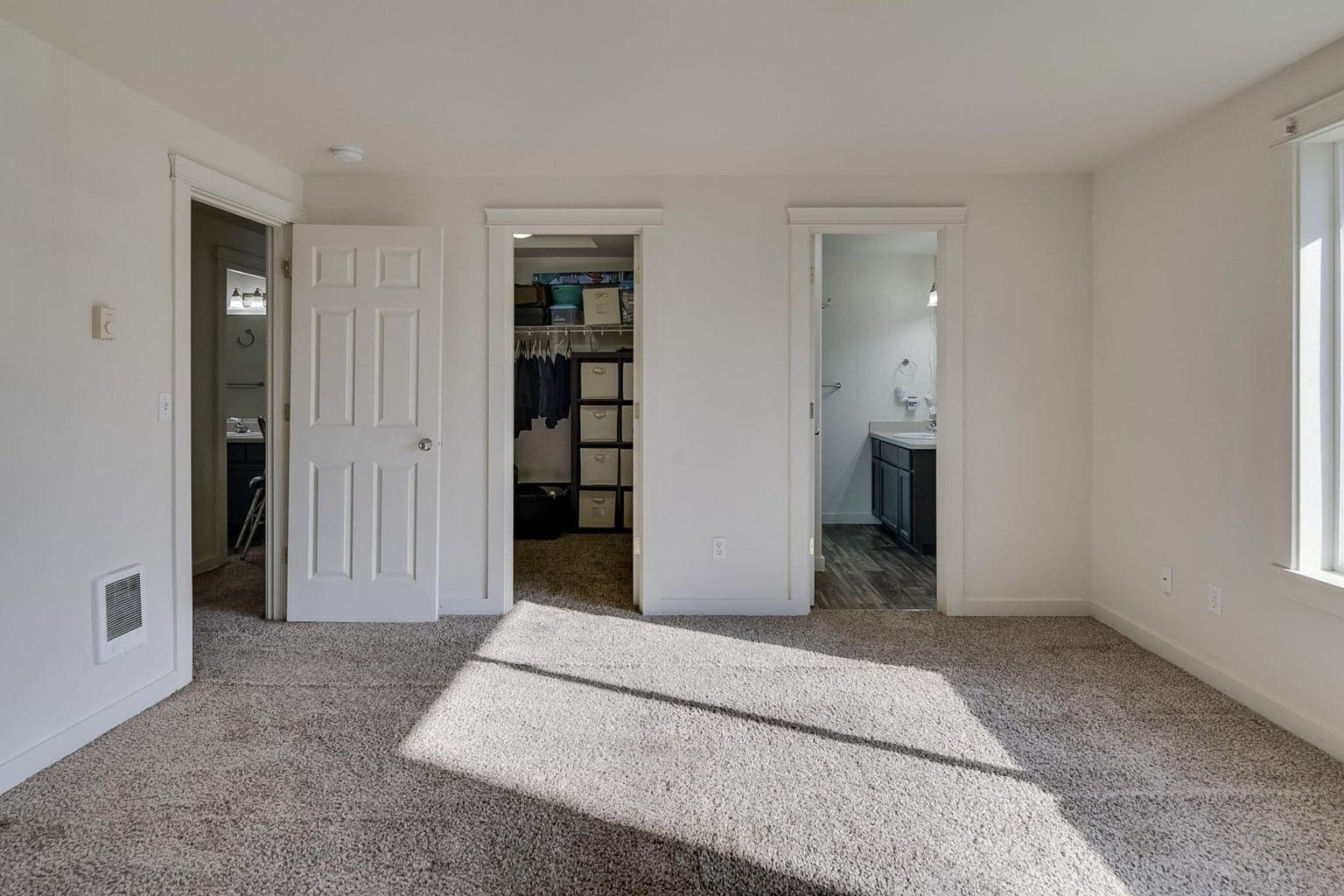 Photo of 745 NW Claypool Street 18 of 30