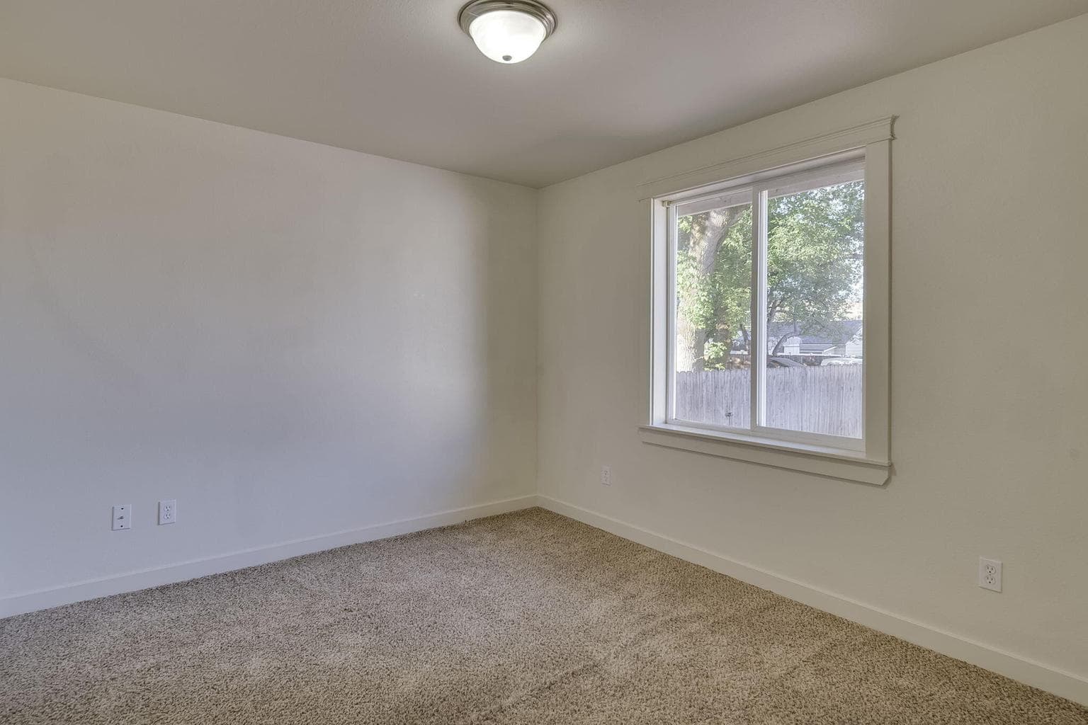 Photo of 745 NW Claypool Street 21 of 30