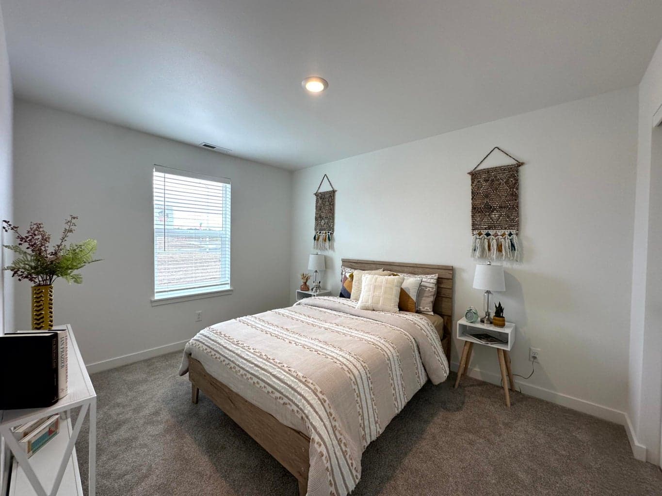 Photos of like model, FP and finishes will vary