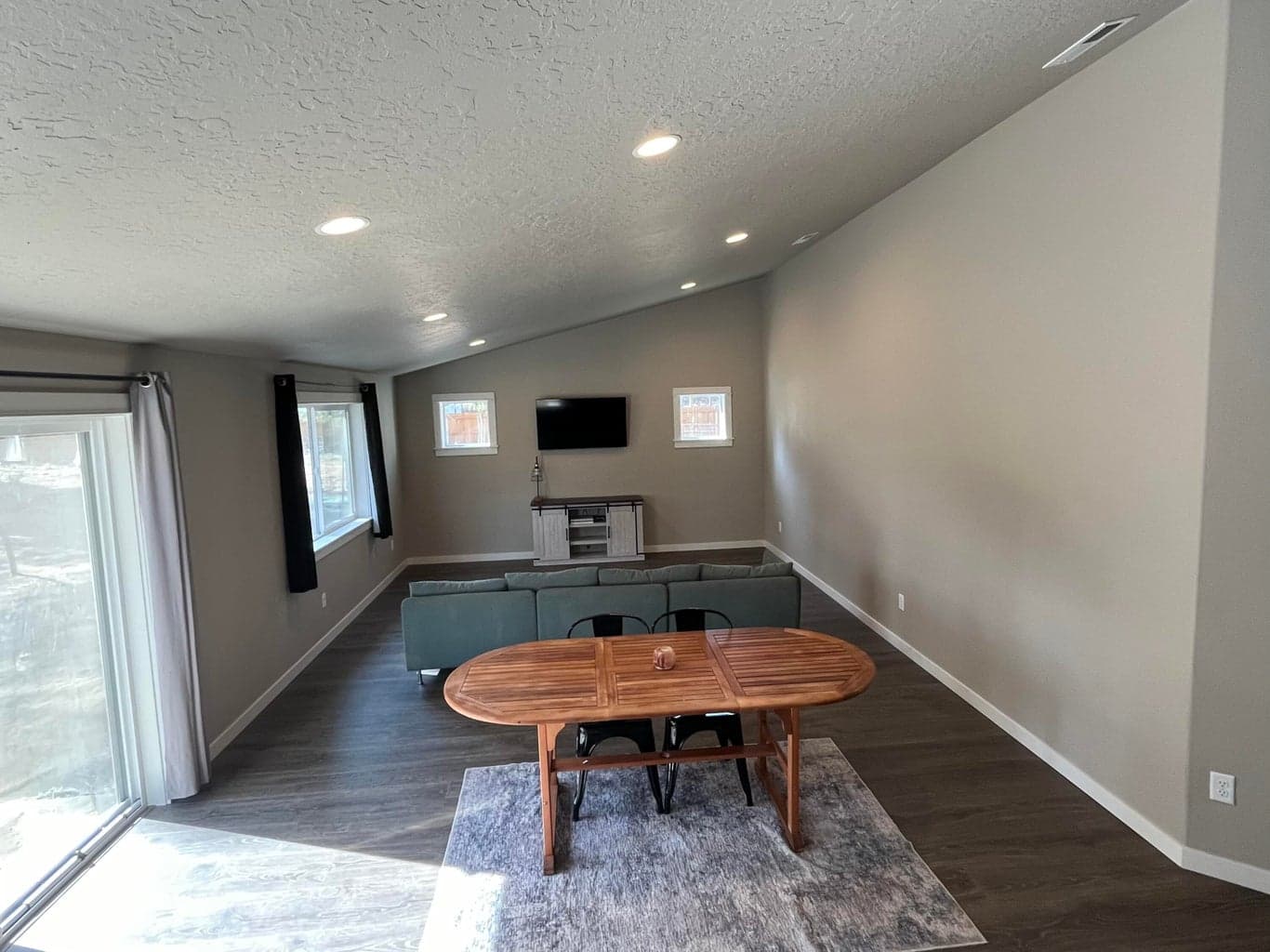 Photo of 52700 Wayside 5 of 27