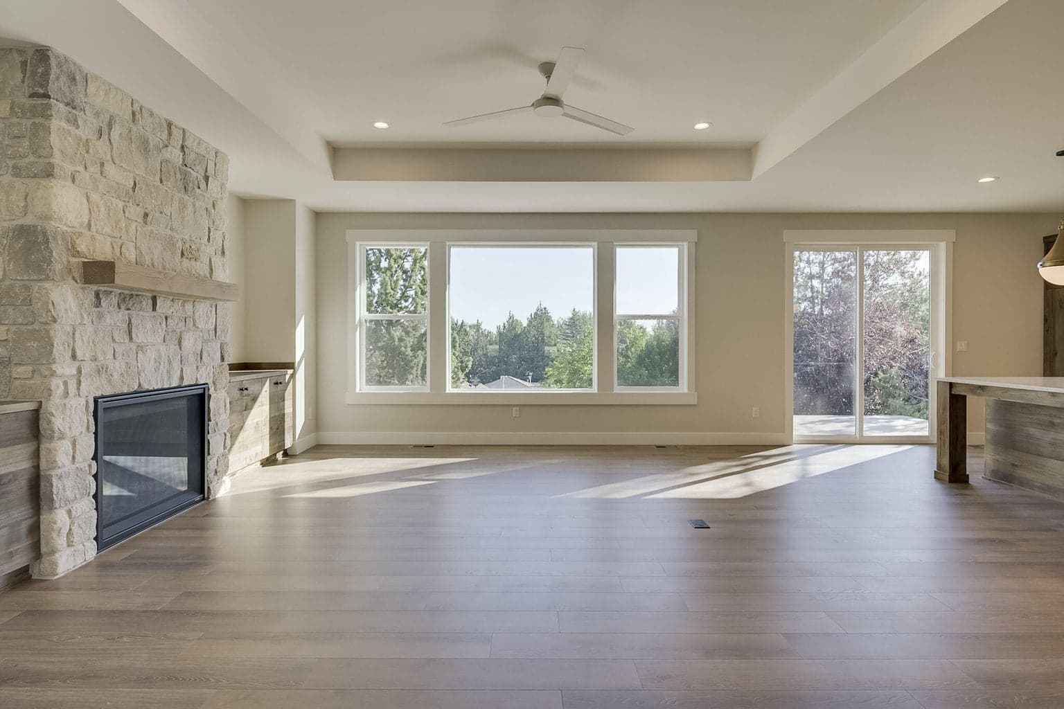 Photo of 3705 SW Xero Avenue 8 of 35