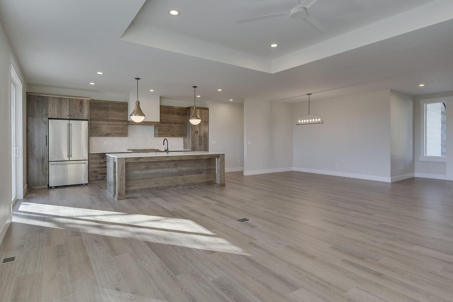 Photo of 3705 SW Xero Avenue 9 of 35