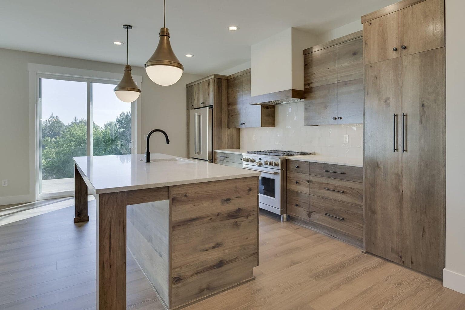 Photo of 3705 SW Xero Avenue 13 of 35