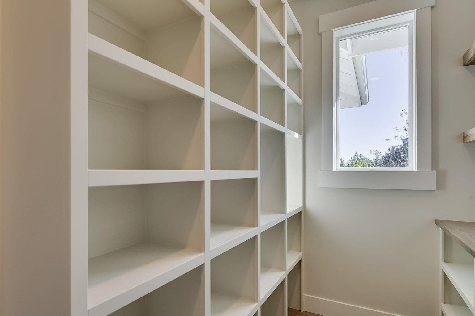 Photo of 3705 SW Xero Avenue 21 of 35