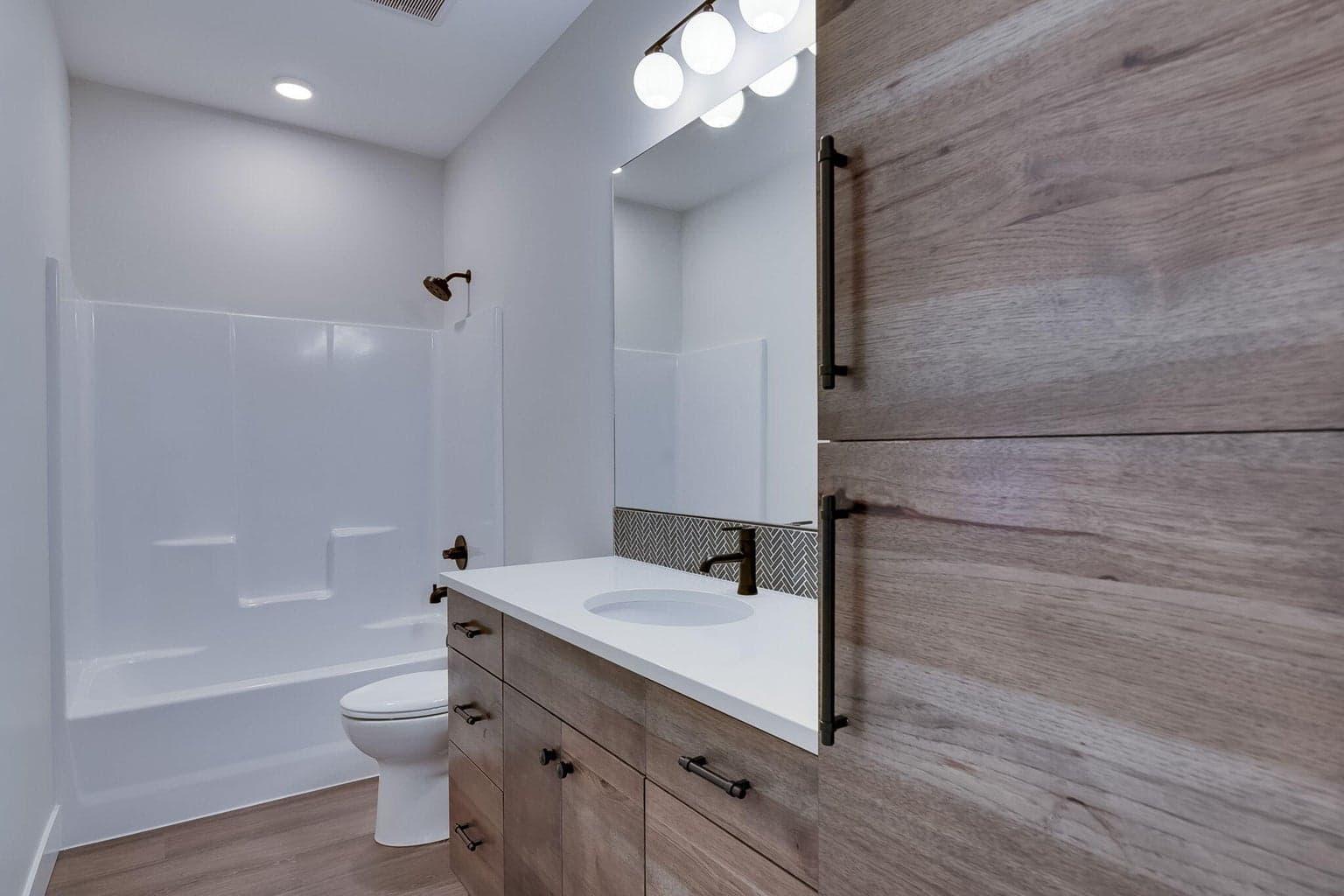 Photo of 3705 SW Xero Avenue 30 of 35