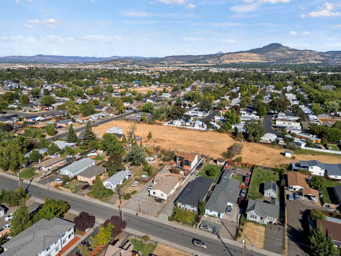 Photo of 252 De Barr 5 of 21